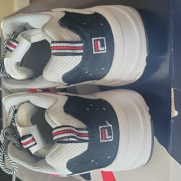 FILA SNEAKERS 🔥🔥🔥 - Picture 3 of 5